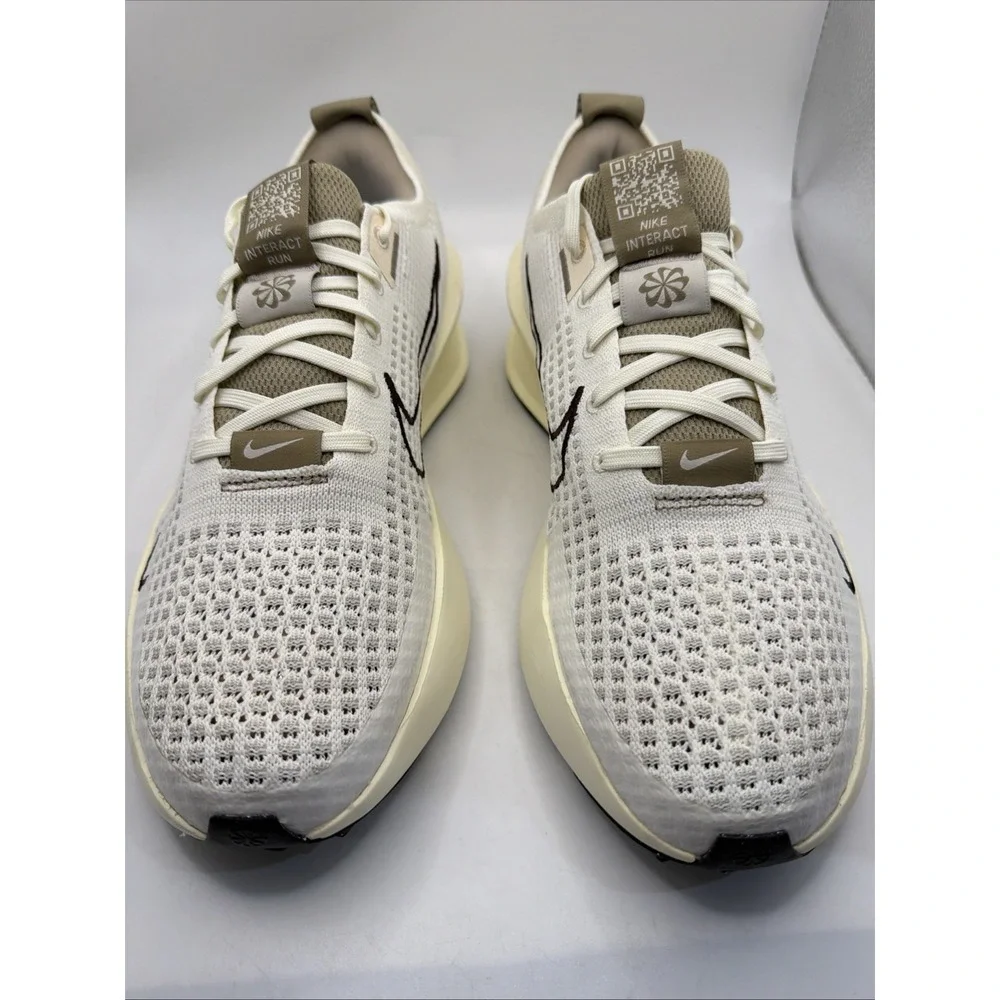 Nike interacti Run Sail/Baroque Brown-light Bone Women Size‎ 10, Men Size 8.5.